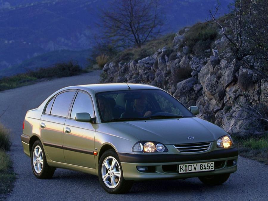  Toyota Avensis Sedan 1997 года  (фото 10 из 11)